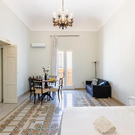 Couette-café Liberty Regina Elena 4*