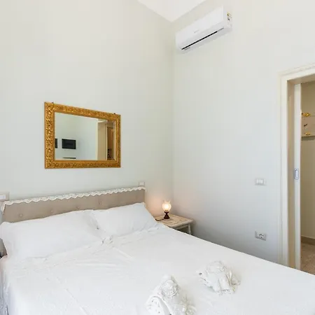 Liberty Regina Elena Couette-café 4*