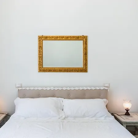 Liberty Regina Elena Avola